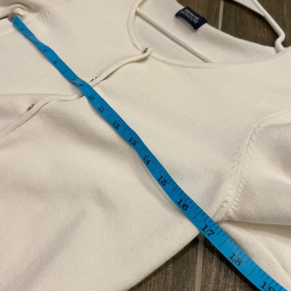 Jones New York - white Three Quarter Sleeve button down Cardigan - Picture 9 of 11